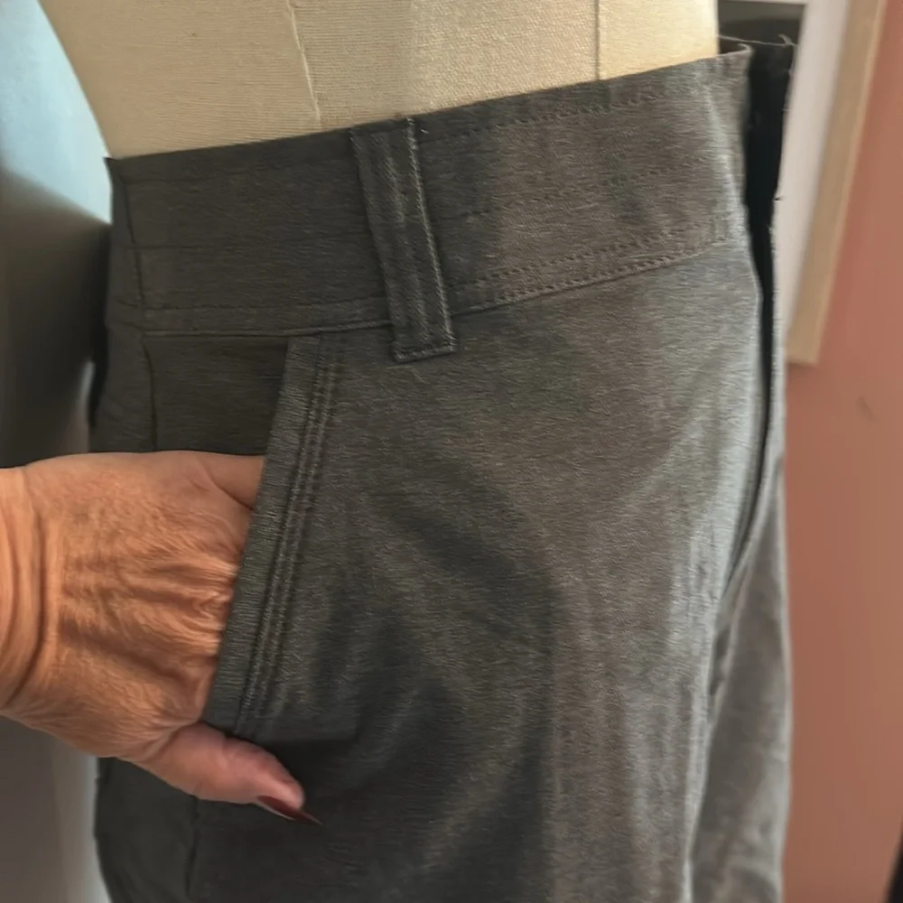 Kuhl men’s shift Amphibia carbon 34 pockets nylon blend snap drawstring shorts - Picture 7 of 16